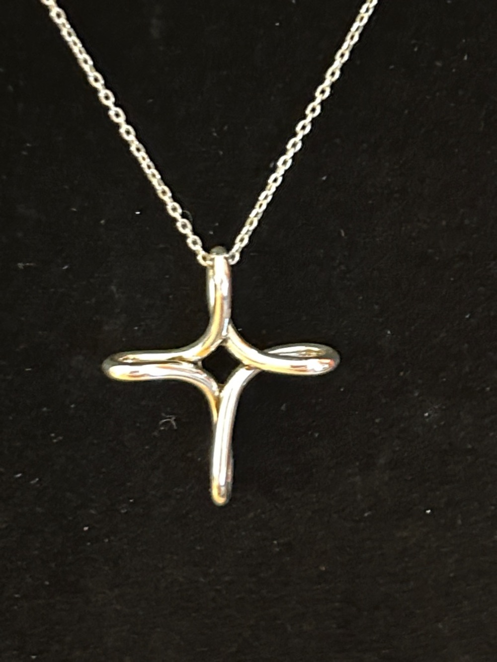 Tiffany & Co. Elsa Peeretti Infiniti Cross Necklace 16” chain